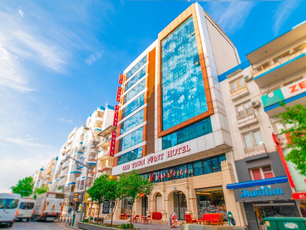 Old Town Point Hotel