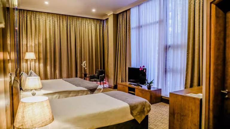 Addison Hotel