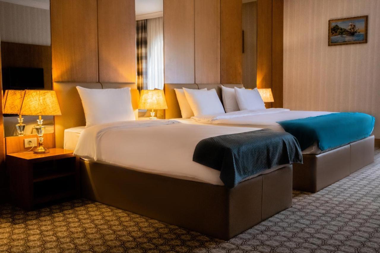 Madison Hotel