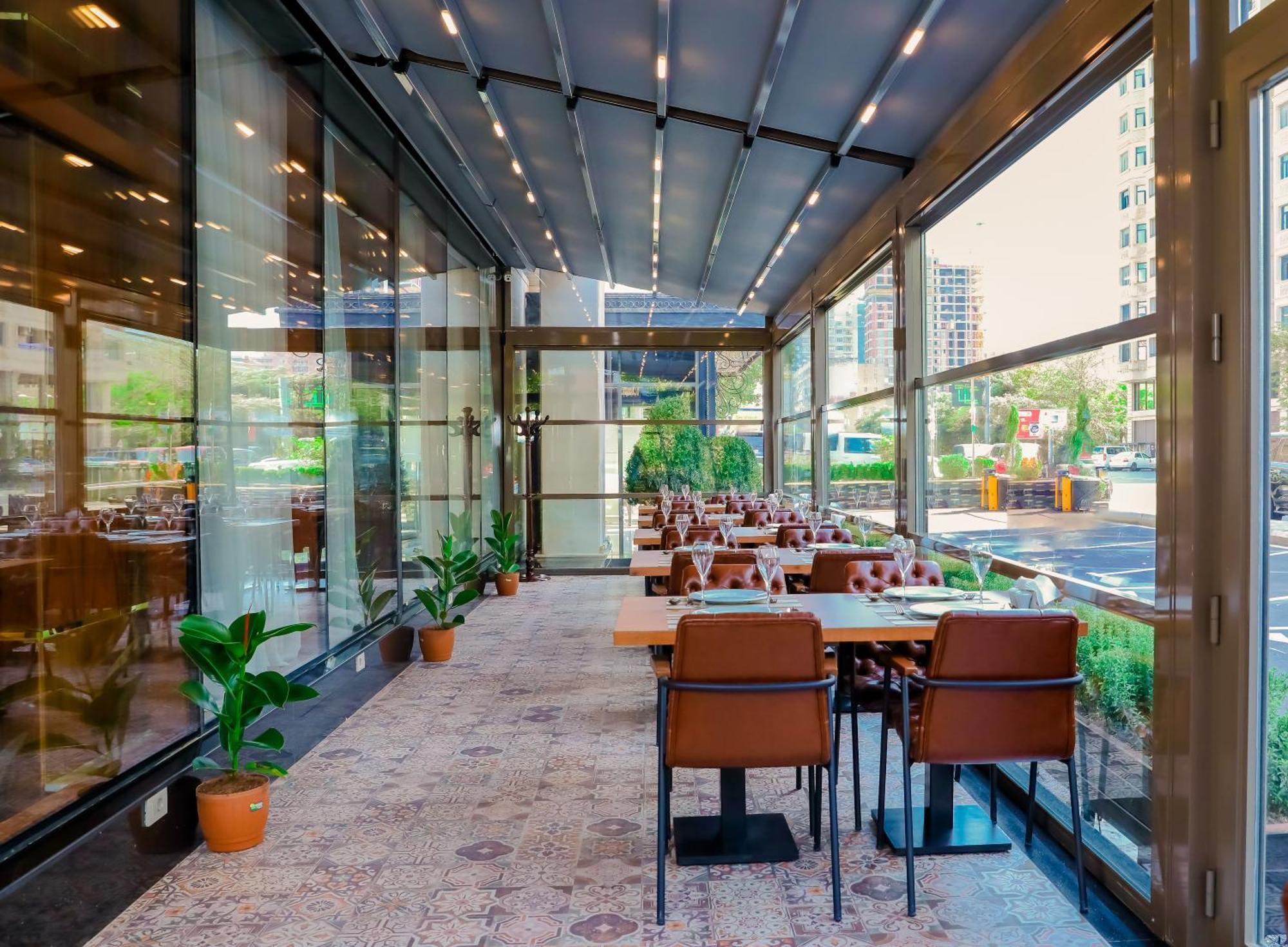 Addison Hotel