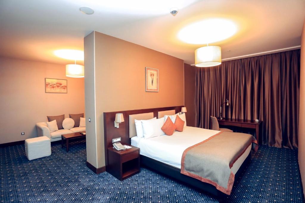 Parkside Hotel