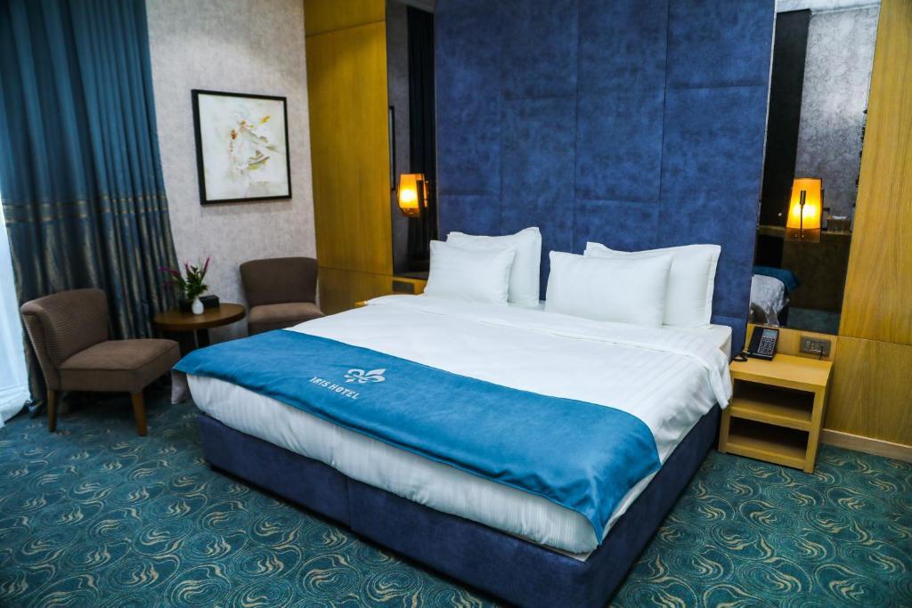 Iris Hotel