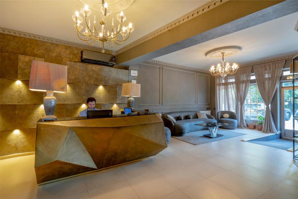 Piazza Boutique Hotel