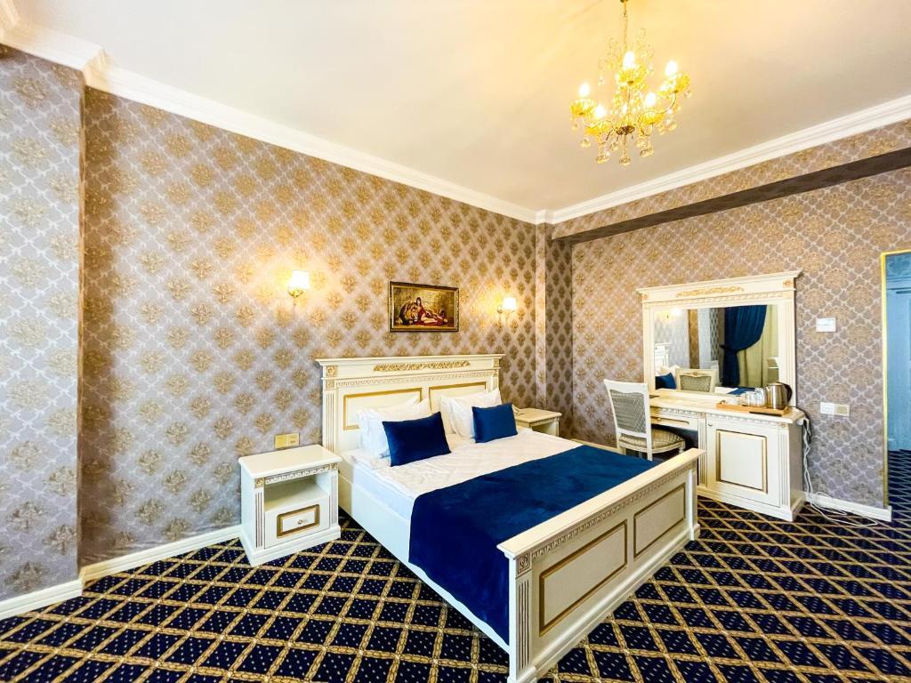 Premier Palace