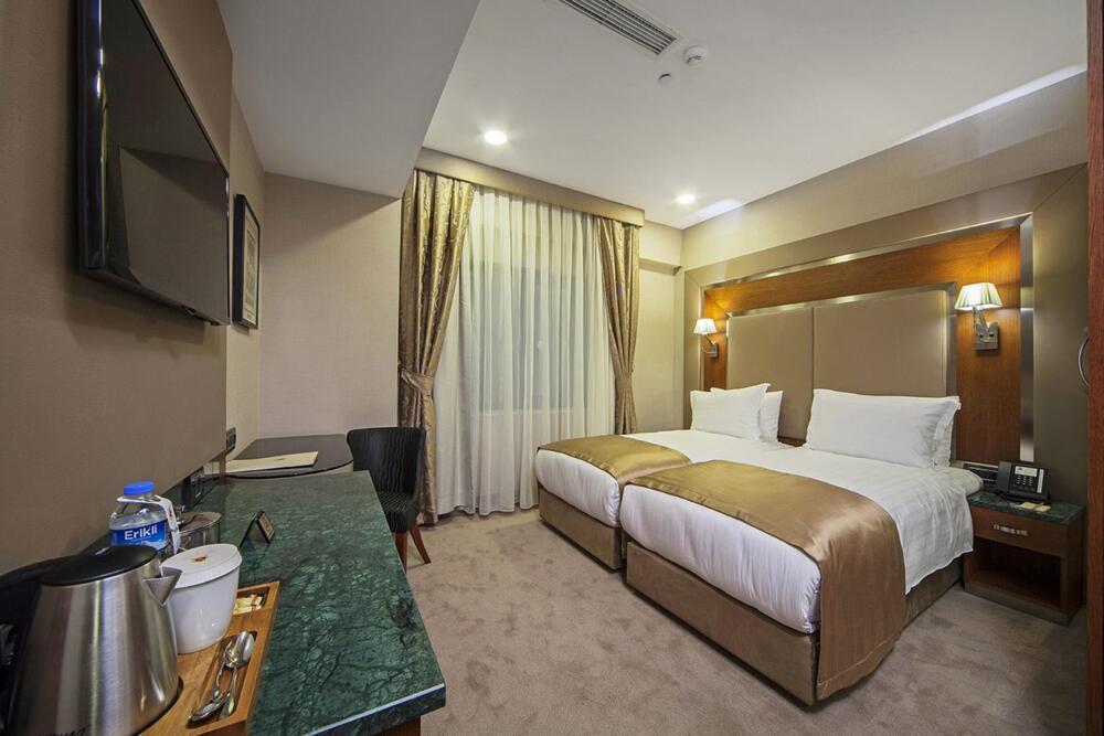 Dosso Dossi Old City Hotel
