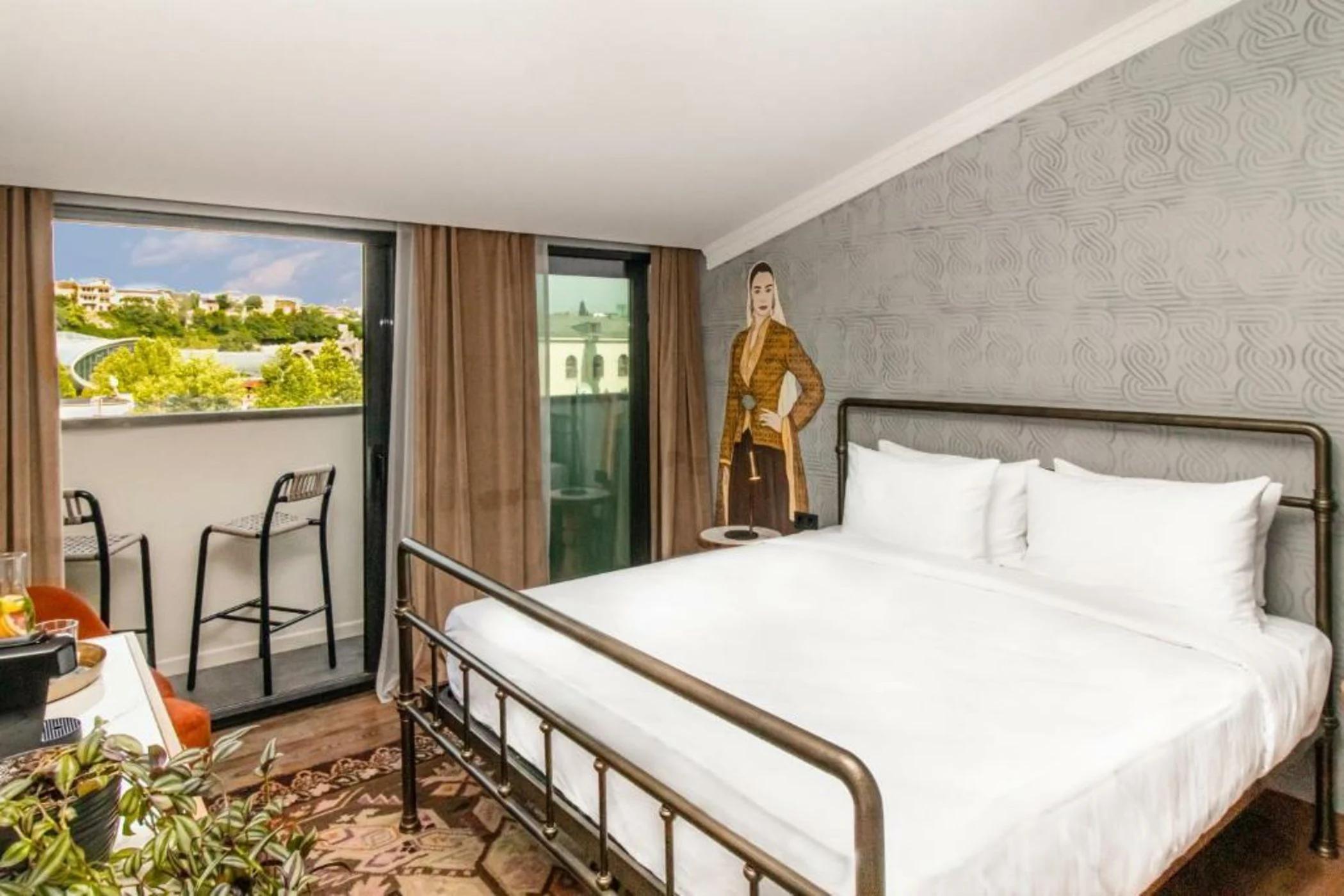 The House Hotel