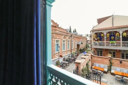 The House Hotel