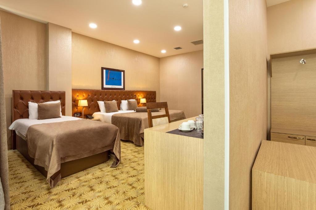 West Shine Hotel