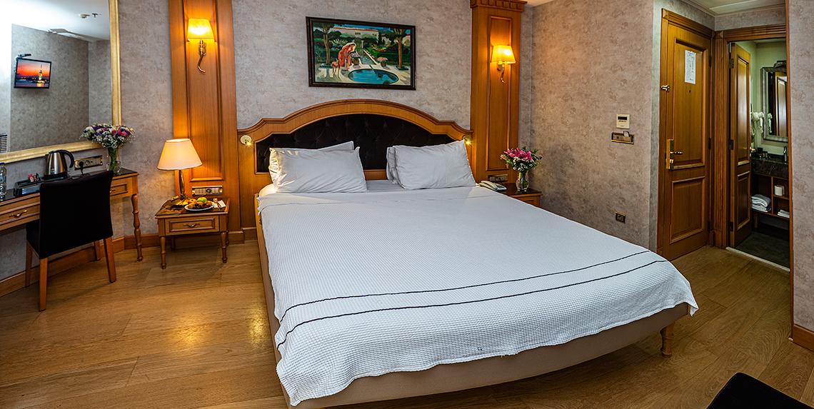Aprilis Hotel
