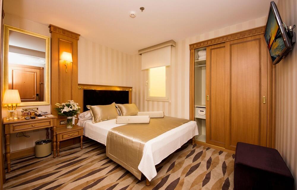 Aprilis Hotel
